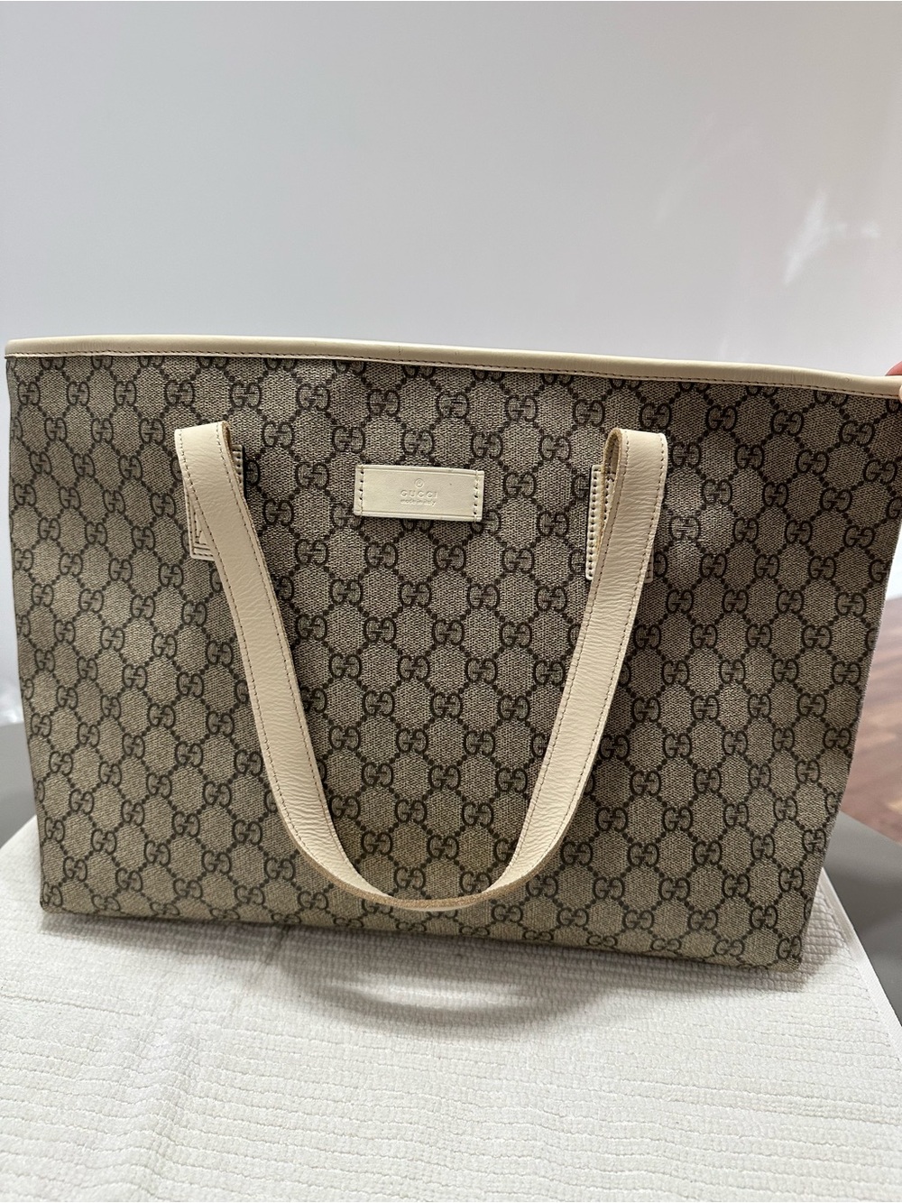 Gucci Beige GG Supreme Canvas Tote with Cream Leather Trim